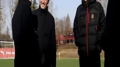 羽毛球│安赛龙伤病退赛年终赛引关注，世界羽联被指忽视运动员健康