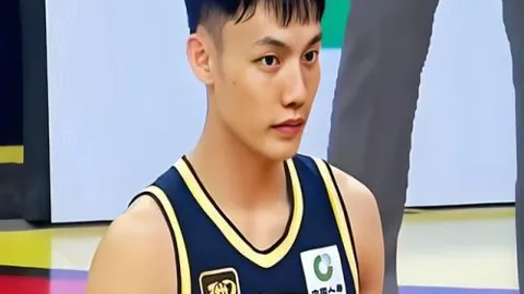 国安复仇巅峰对决：四大外援集结发力，张玉宁领衔冲锋，亚冠战火重燃！